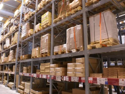 Warehouse-poly-bags-stretch-film-carton-sealing-tape